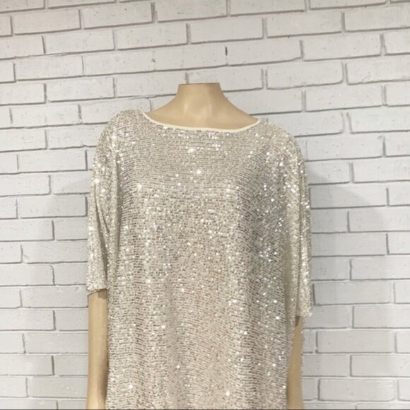 Zara Women’s Sequin Knit Ecru Cape - Picture 4 of 12